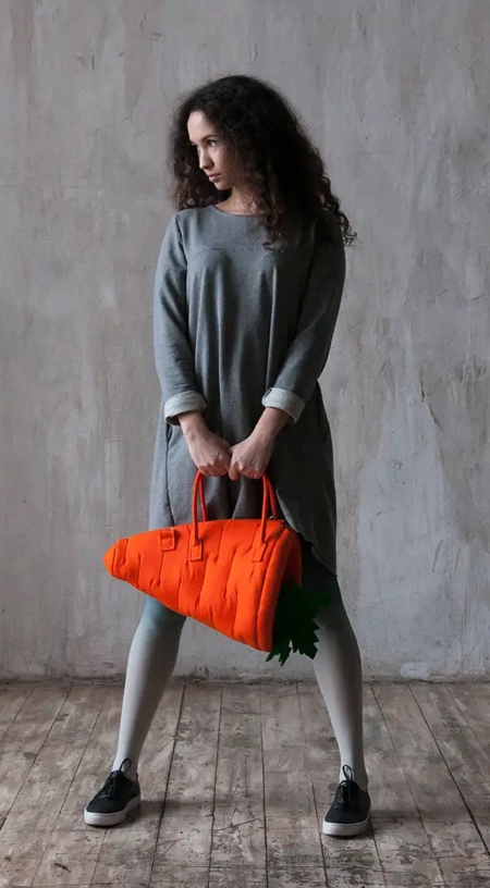 Carrot Purse