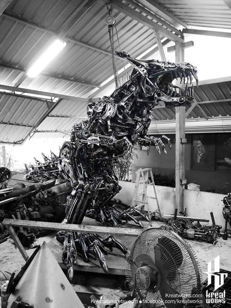 Kreatworks Giant Metal Dinosaur