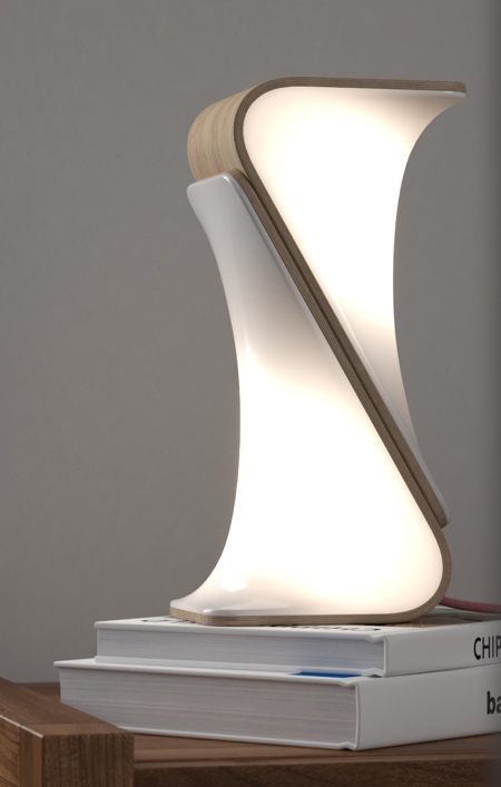 Ping-Lun Chung Magnetic Lamp