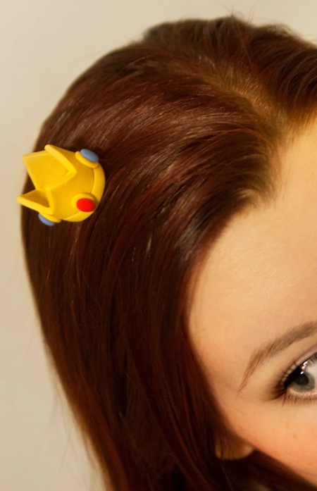 Princess Peach Crown Pin