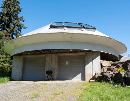 Spaceship UFO House