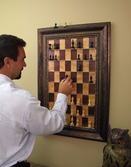 Vertical Chess Set