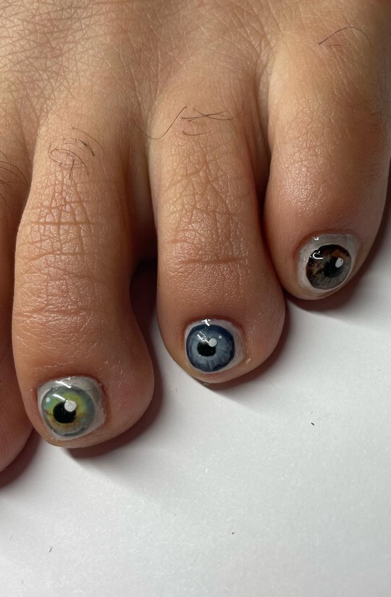 Eyeball Nail Art