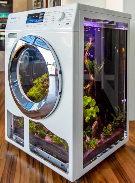ماشین لباسشویی بازیافتی تبدیل شده به آکواریوم