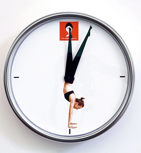 Saigon Yoga Clock