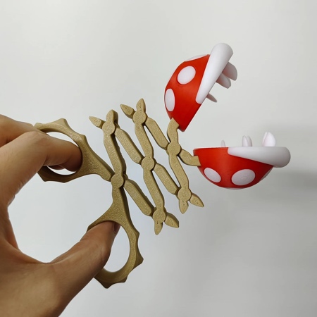 Piranha Plant Extendable Scissors