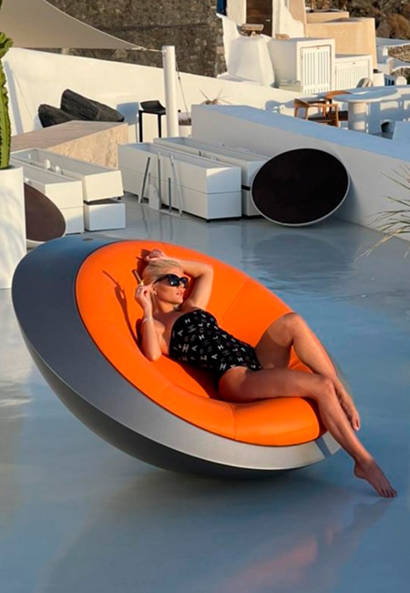 UFO Chair