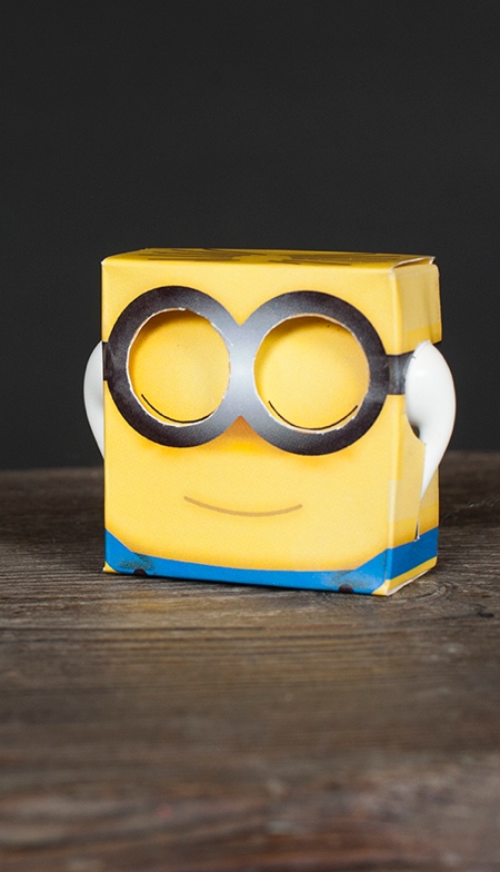 Minions Headphones Packaging