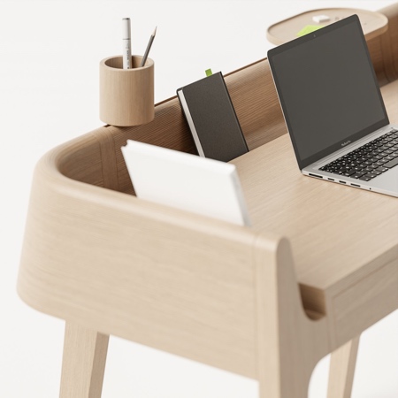 Cacio Pessoa Desk