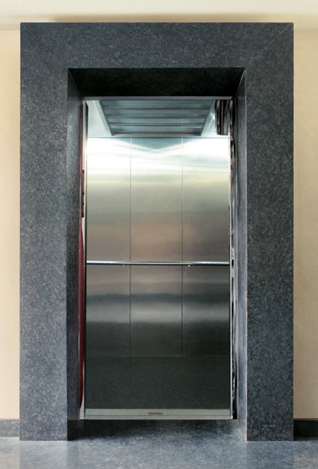 American Tourister Elevator Luggage