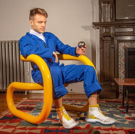 The Loopy Chair by Nik Bentel