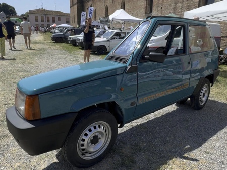 World’s Narrowest Fiat Panda