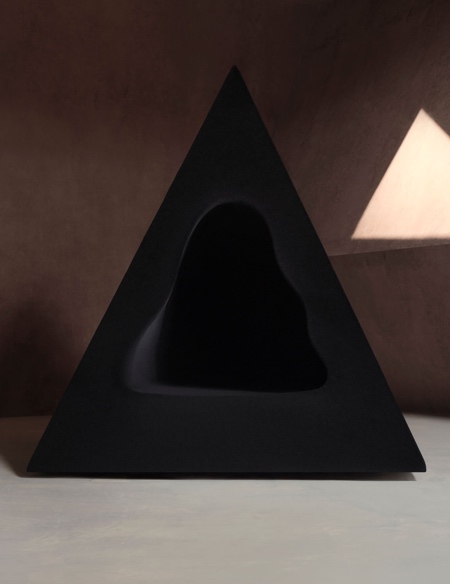 Cave Chair by Bischiyano