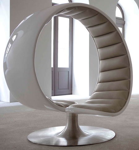 The Hug Chair by Gabriella Asztalos