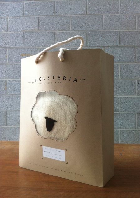 کیف Woolsteria از زاویه سهرخ با دستهٔ طنابی