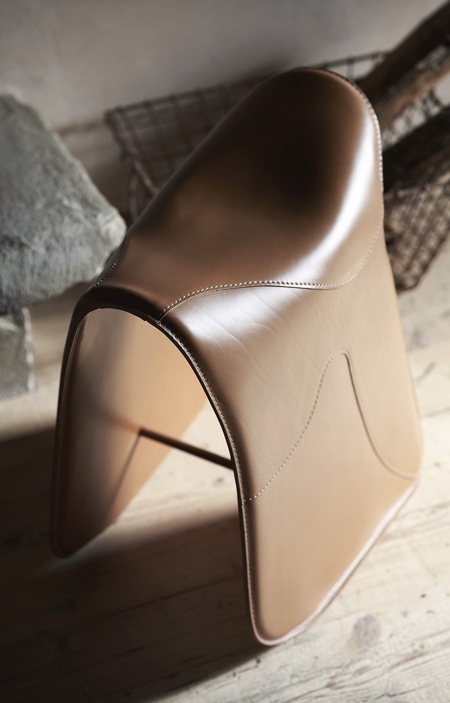 Pepe Saddle Chair