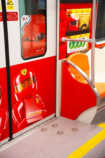 LEGO F1 Metro Train LEGO F1 Metro Train