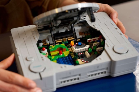 PlayStation Made of LEGO Bricks PlayStation Made of LEGO Bricks